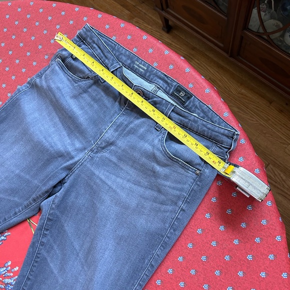 AG Harper Essential Straight Women’s 31 Grey Denim Jeans - Picture 6 of 6